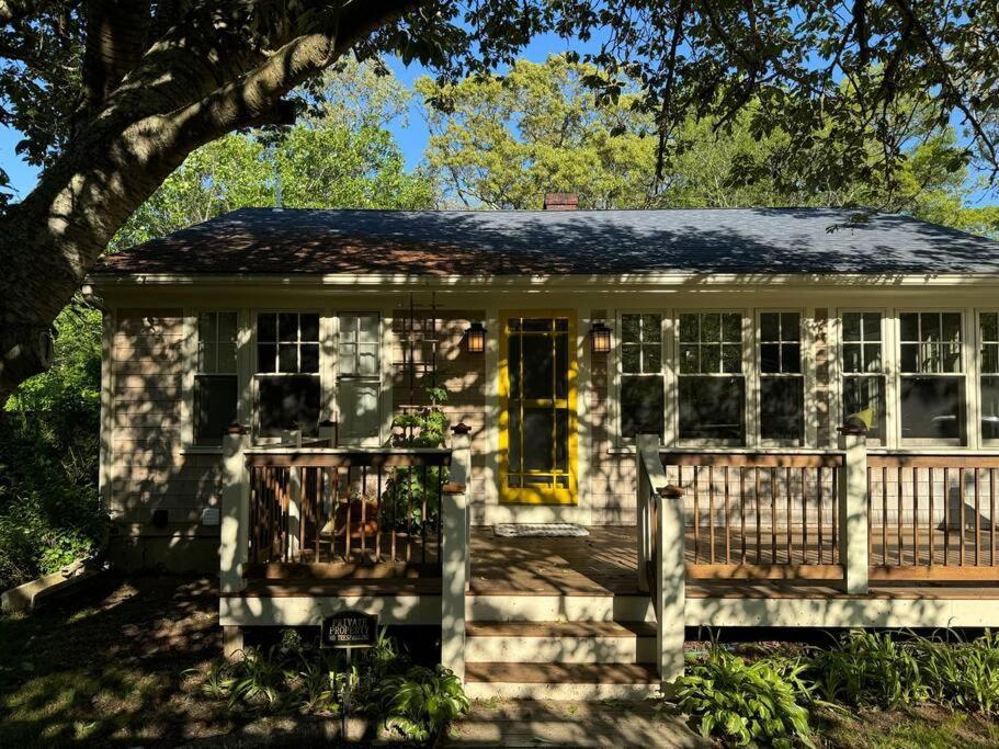 Charming Cottage Vineyard Haven Exterior foto